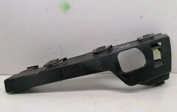 Ford Focus Front bumper mounting bracket 4M5117E657AC DN13696