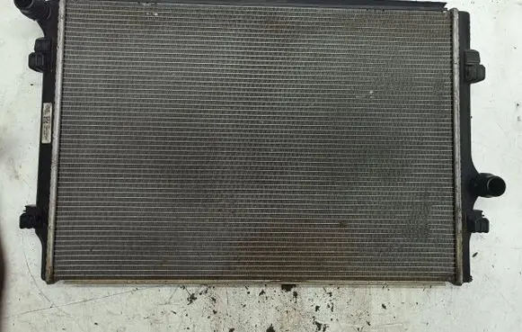 Audi A3 S3 8V Coolant radiator 5Q0121251GN 28111548