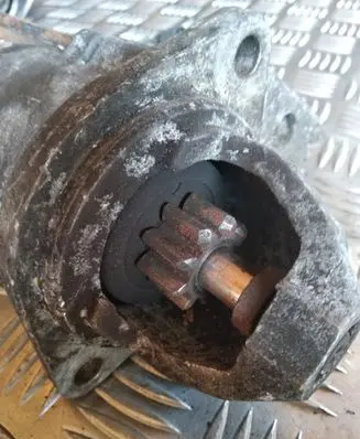 BMW 5 E34 Starter motor