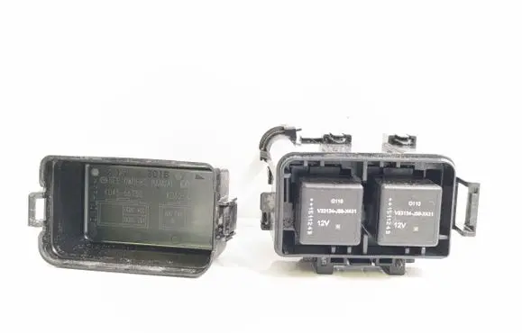 Mazda CX-5 Fuse module KD4566750 KD62667750