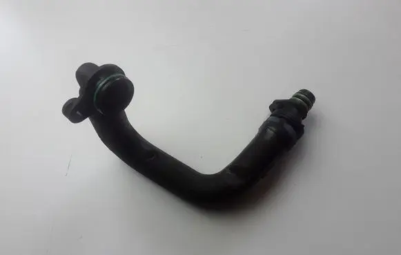 Audi Q2 - Air intake hose/pipe 04C103474