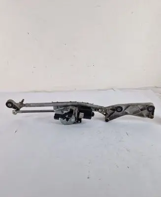 Front wiper linkage and motor
