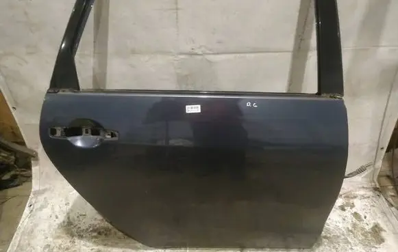 Mitsubishi Grandis Rear door PILKOS