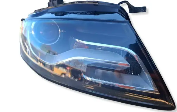 Audi A4 S4 B8 8K Headlight/headlamp 8K0941004C 0301240272 LE07A6164