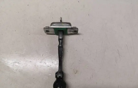 Hyundai i20 (PB PBT) Front door check strap stopper