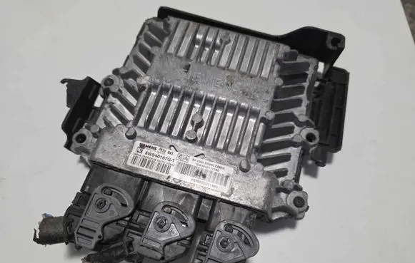 Peugeot 407 Engine control unit/module 5WS40167GT