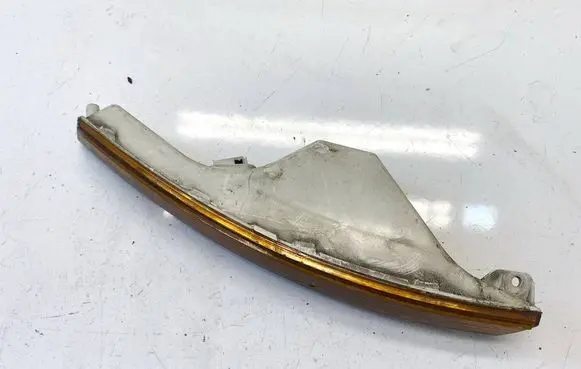 Front indicator light