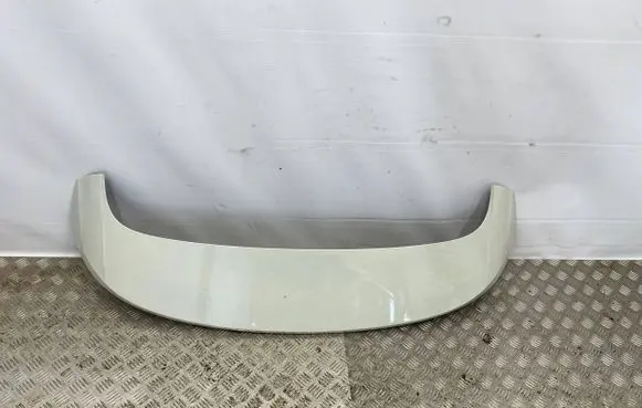 Ford Focus Tailgate/trunk spoiler JX7BA44210A
