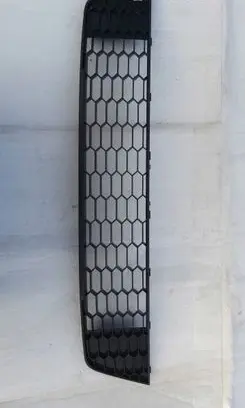 Skoda Octavia Mk3 (5E) Front bumper lower grill 5E0853677