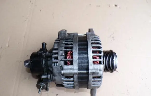 Opel Meriva A Generator/alternator Z17DTH