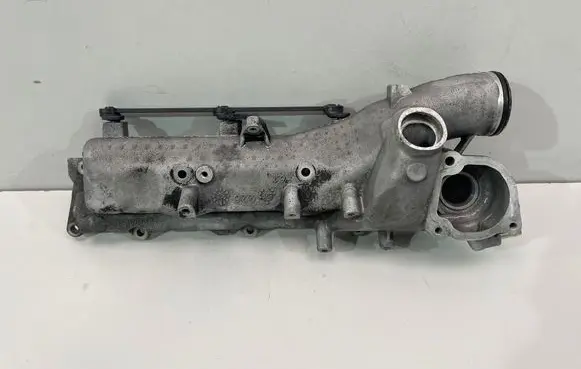 Mercedes-Benz CLS C218 X218 Intake manifold 00559351 LF00051
