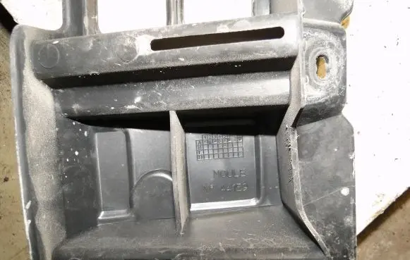 Renault Laguna III Rear bumper cross member 850320002R