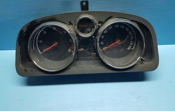 Opel Antara Speedometer (instrument cluster) 95489438