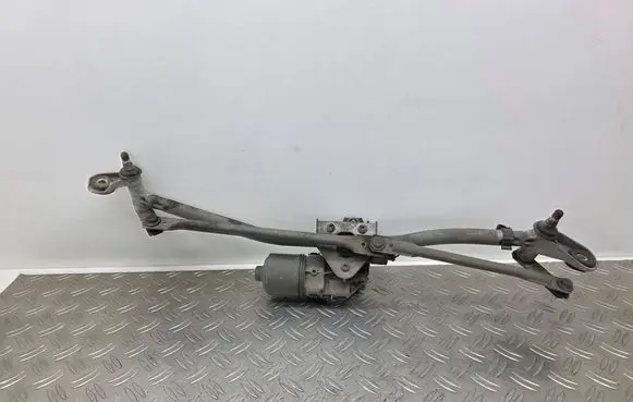 Audi A4 S4 B7 8E 8H Front wiper linkage and motor 0390241509 8E1955119