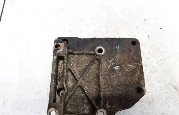 Citroen C3 Engine mounting bracket 9636693680