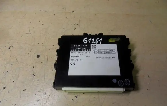 Toyota Avensis T270 Keyless (KESSY) go control unit/module 8999005013 G1261
