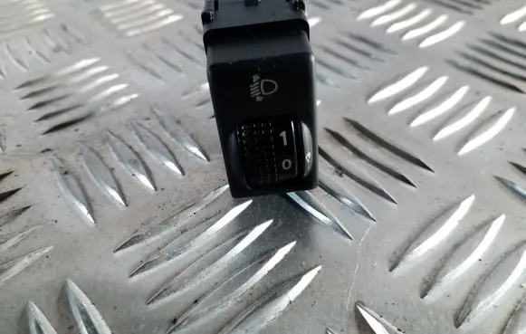 Headlight level height control switch