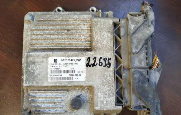 Opel Astra H Engine control unit/module 55202542