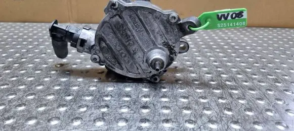Volvo XC70 Vacuum pump 31219463