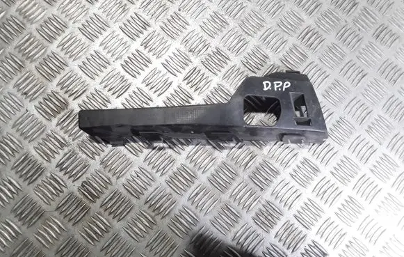 Ford Focus Front bumper mounting bracket 4M5117E856AC