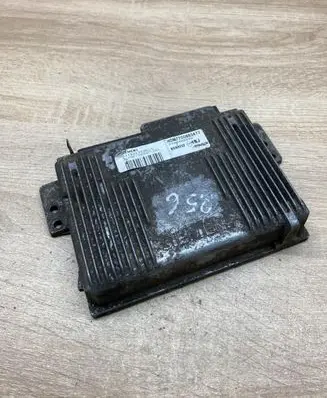 Renault Laguna I Engine control unit/module ECU 7700863477 S113717205C