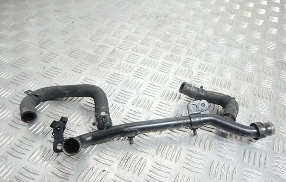 Audi A4 S4 B7 8E 8H Engine coolant pipe/hose 06D121058Q