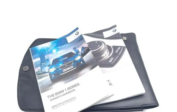 BMW 1 F20 F21 Owners service history hand book 