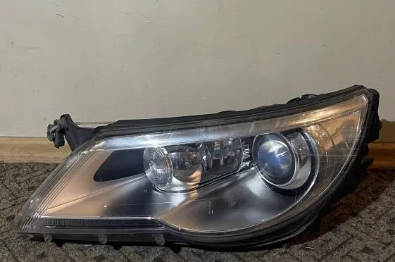 Volkswagen Tiguan Headlight/headlamp 5N1941039R 7L6941329B 033582