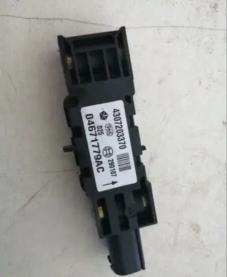 Chrysler 300 - 300C Airbag deployment crash/impact sensor 04671779AC 290107 4307203370