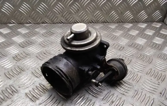 Volkswagen Transporter - Caravelle T5 EGR valve 038131501AA