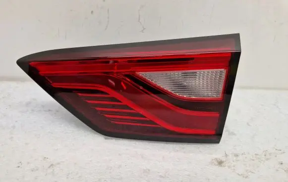 MG ZS Tailgate rear/tail lights