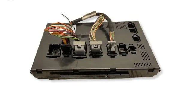 Mercedes-Benz ML W164 Fuse box set A1645400501 A1645456932 A1644422800