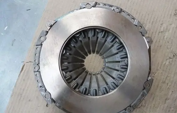 Audi A4 S4 B5 8D Clutch pressure plate 3082000555T