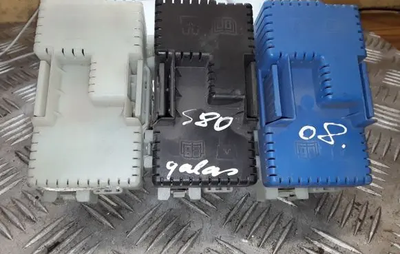 Volvo S80 Fuse module NOCODE