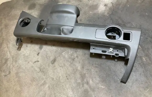 Volkswagen PASSAT B7 Steering wheel column trim 3C1857200 P0108685 T0028582