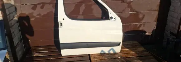 Peugeot Partner Front door