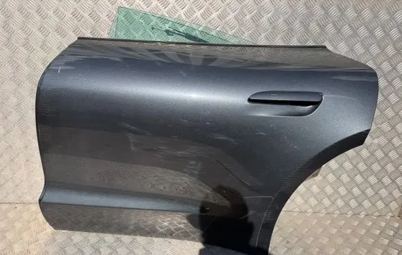 Porsche Taycan 9J1 Rear door 