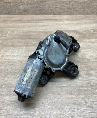 Audi A3 S3 8L Rear window wiper motor 8L0955711