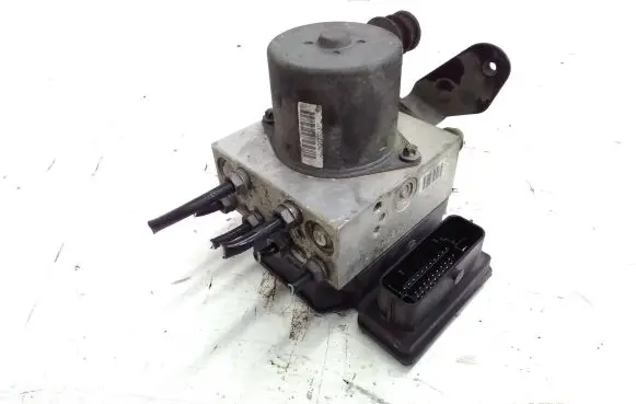 Volkswagen Passat Alltrack ABS Pump 3AA614109BB 17654075 54086133DD
