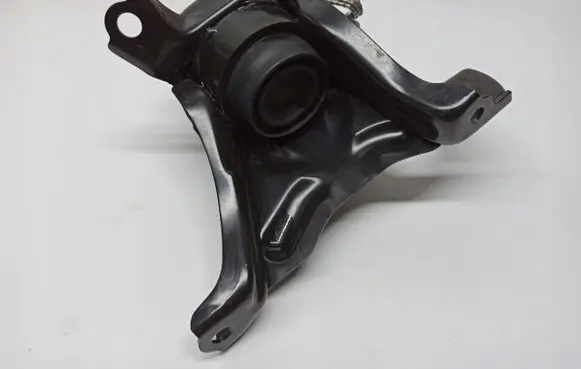 Toyota C-HR II Engine mount vacuum valve 