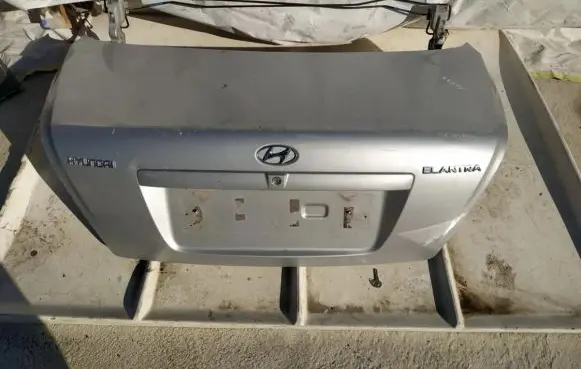 Hyundai Elantra Tailgate/trunk/boot lid