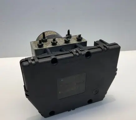 Mercedes-Benz C W203 ABS Pump A2035451632 2035451632