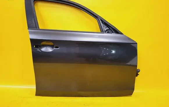 BMW 1 E81 E87 Front door
