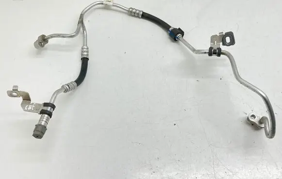 Jeep Grand Cherokee WL Air conditioning (A/C) pipe/hose 68381216AC