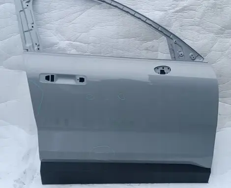 Volvo V40 Front door
