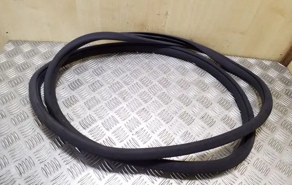 Mercedes-Benz E W211 Rear door rubber seal (on body) 