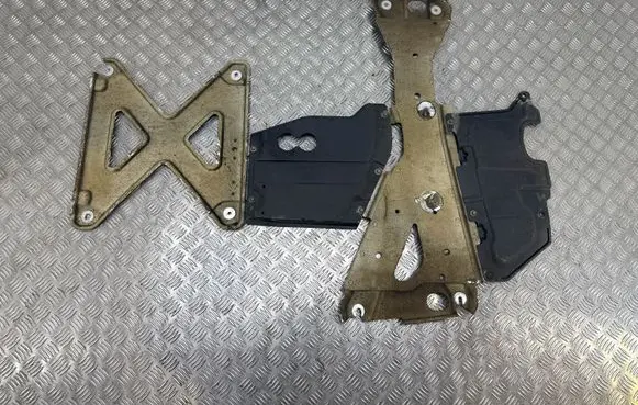Mazda MX-5 ND Center/middle under tray cover 