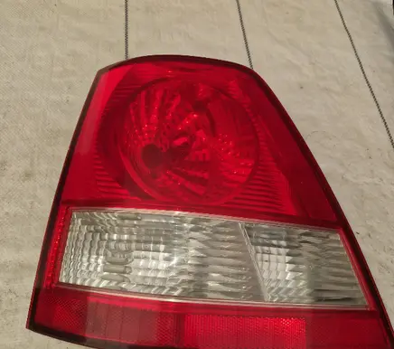 KIA Sorento Rear/tail lights 924013e0