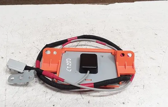 Lexus CT 200H Aerial antenna amplifier 8686076010