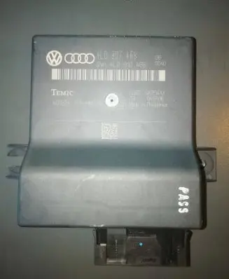 Audi A8 S8 D3 4E Gateway control module 4L0910468 4L0907468